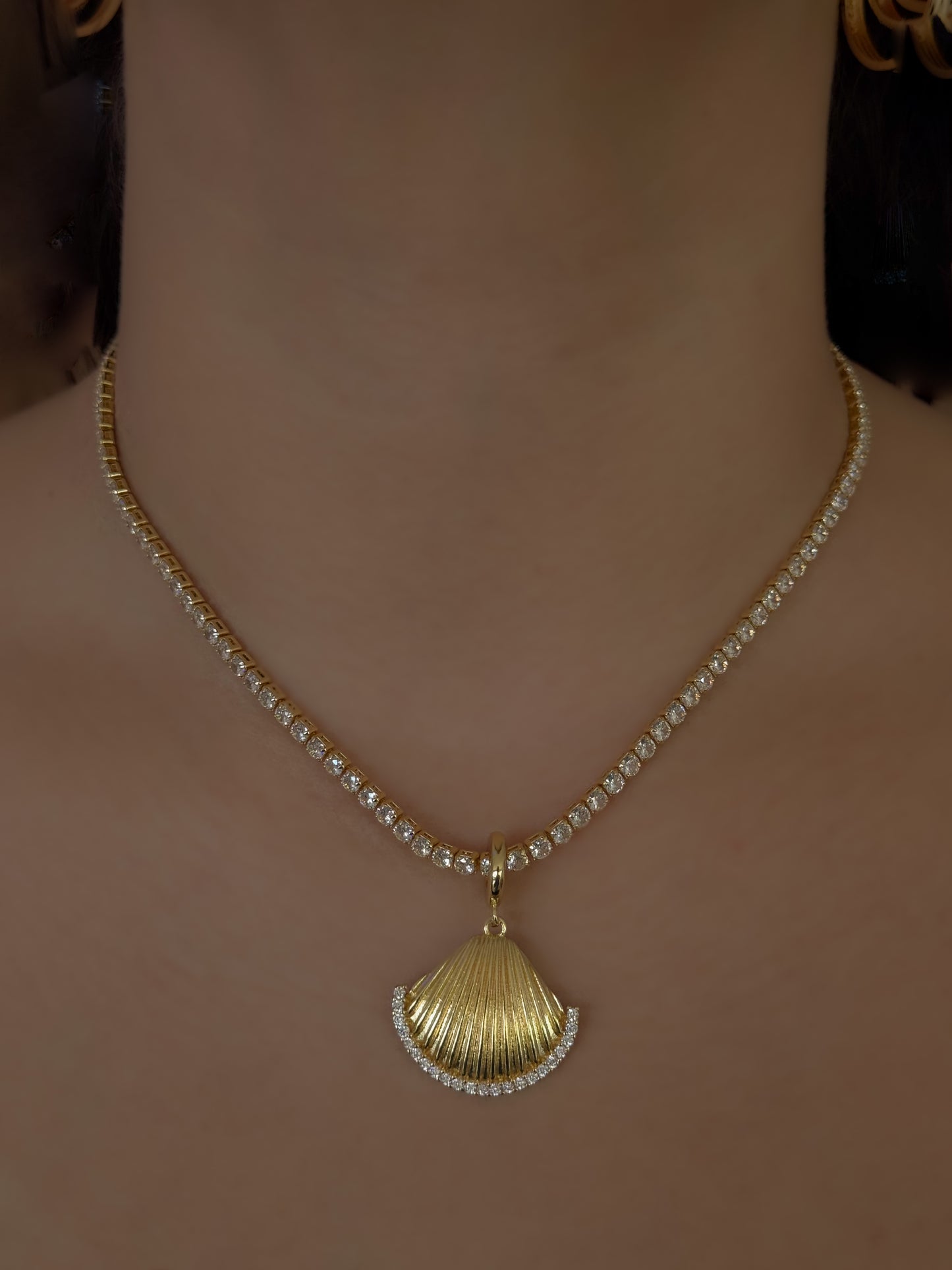 Collar Shell