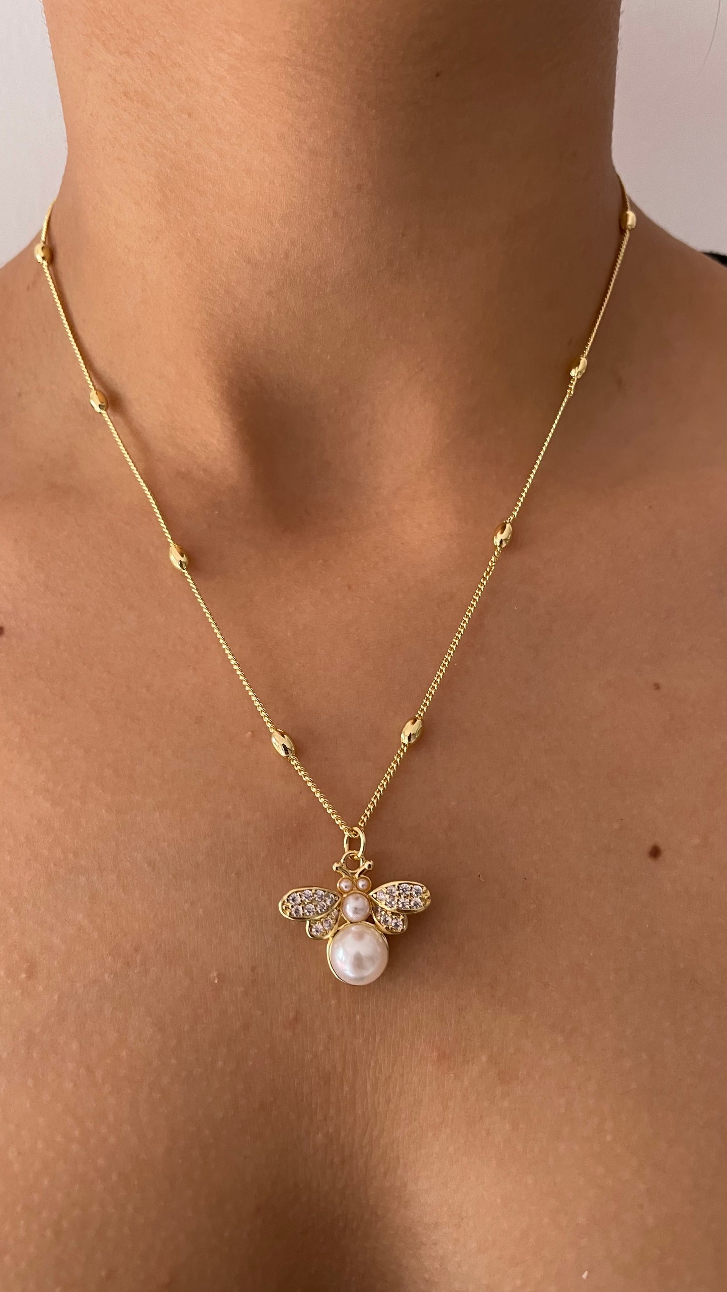 COLLAR ABEJA PEARL
