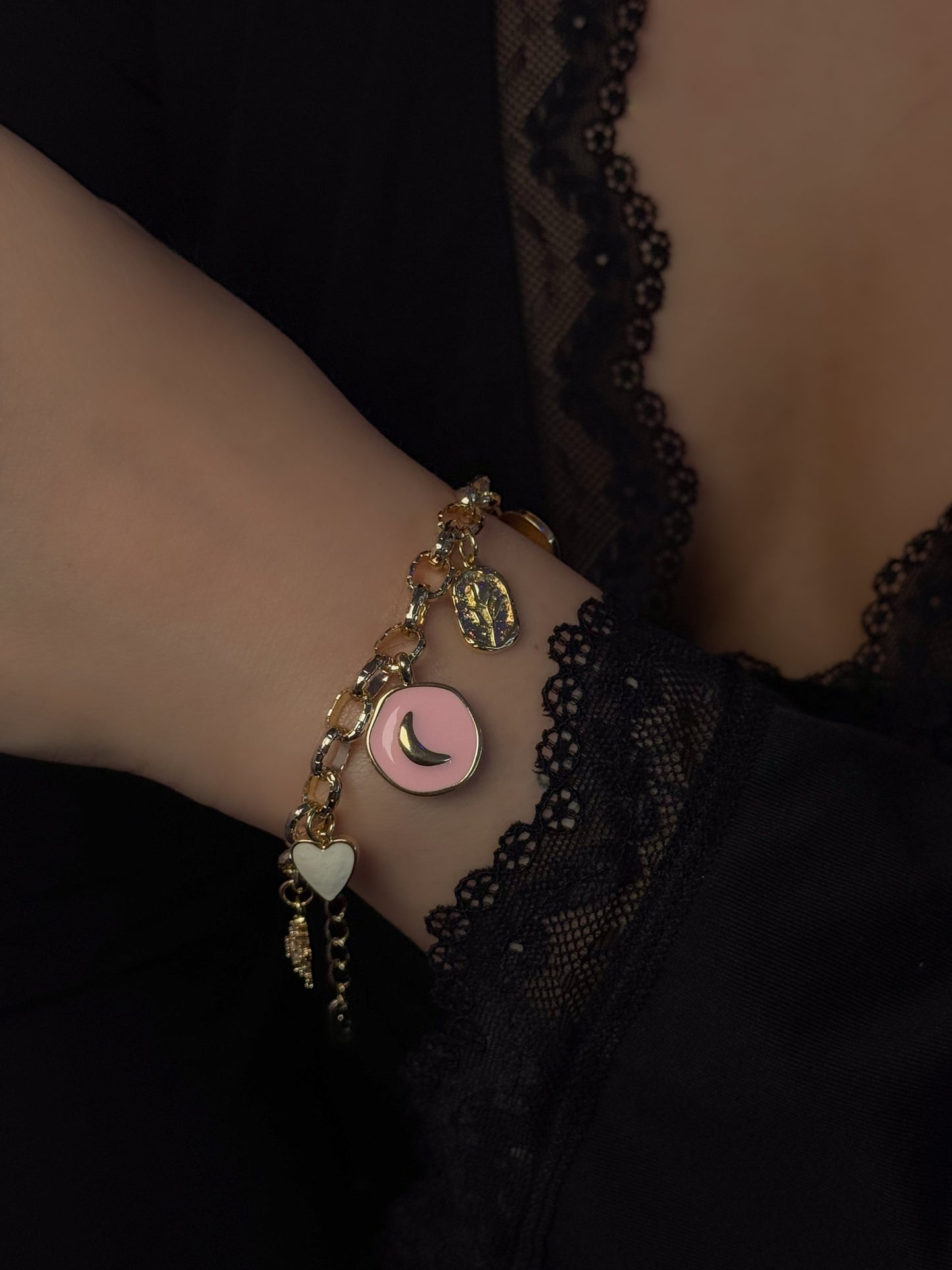 PULSERA SCAR