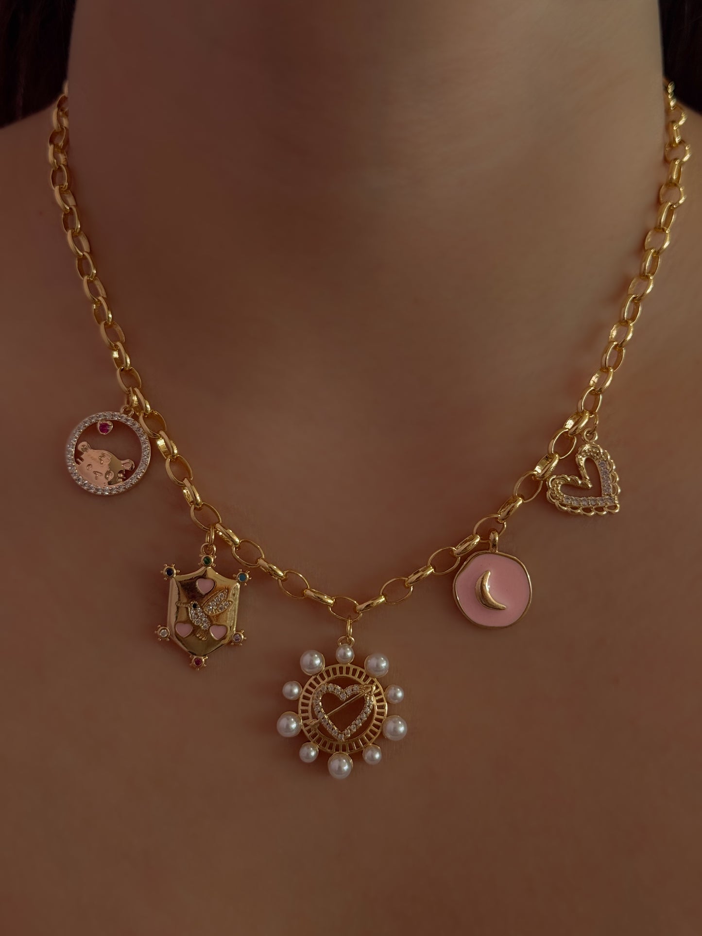 COLLAR CUTIE