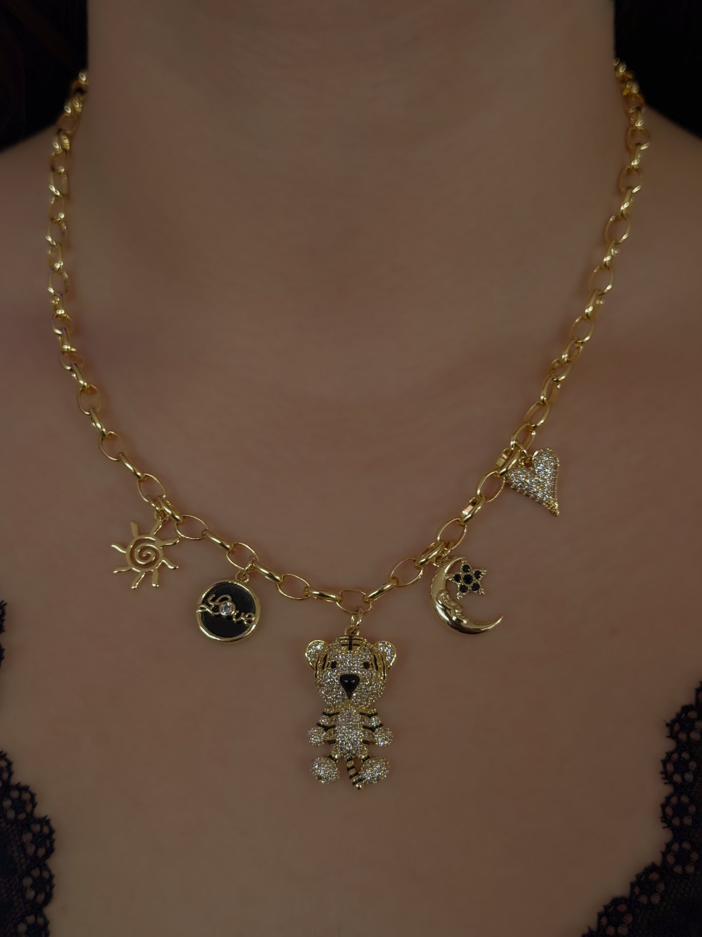 COLLAR HORANG