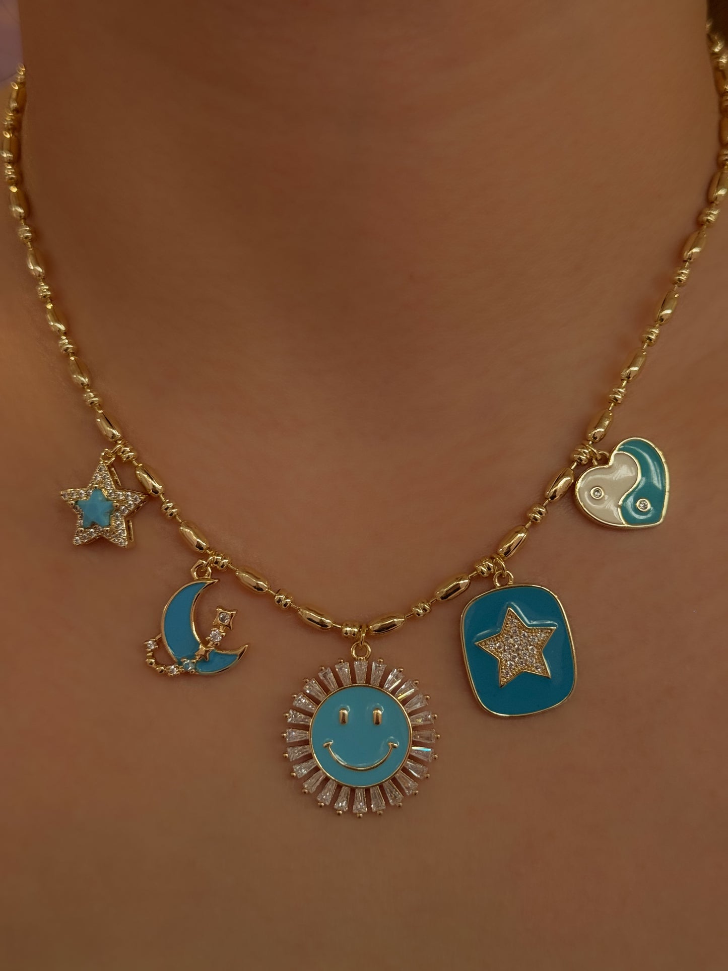 COLLAR ÍNDIGO