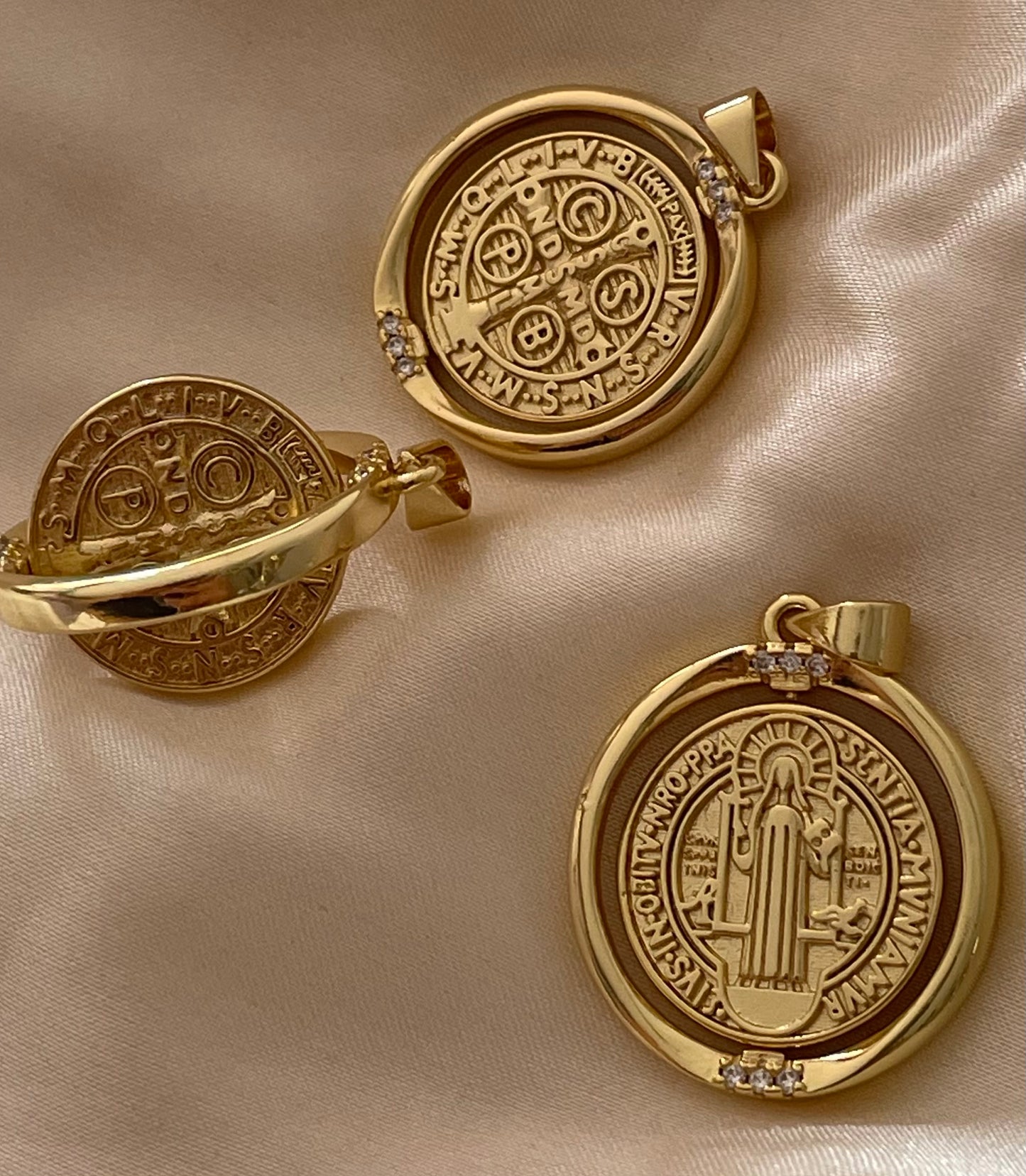 DIJE SAN BENITO GIRATORIO