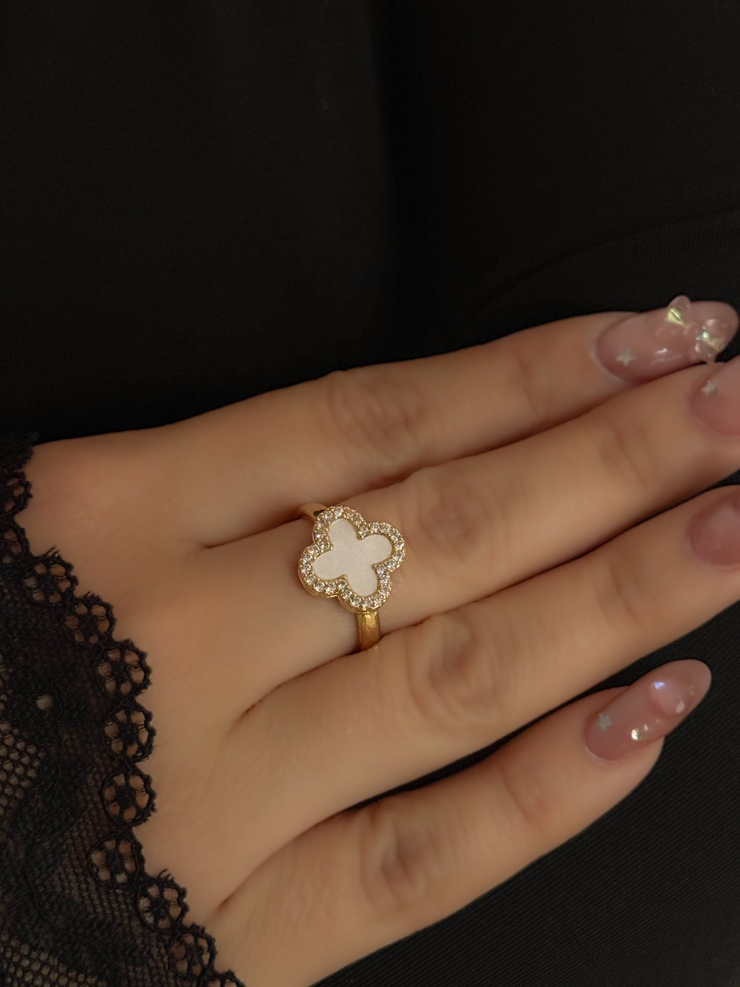 Anillo Dennise