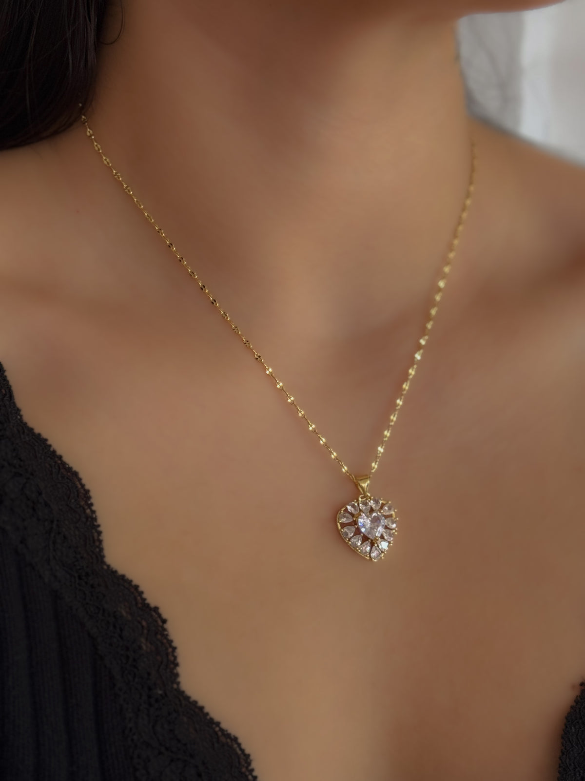COLLAR DEBRA