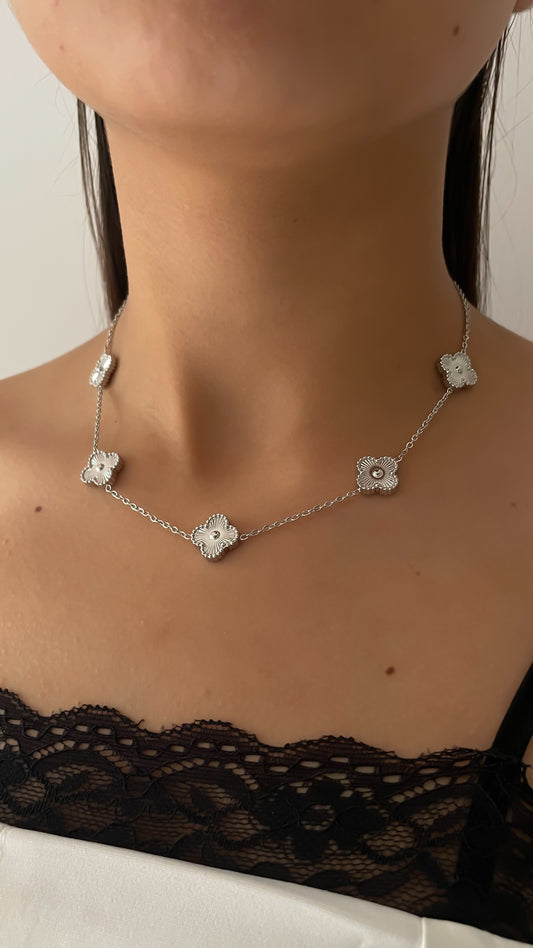 COLLAR TREBOL