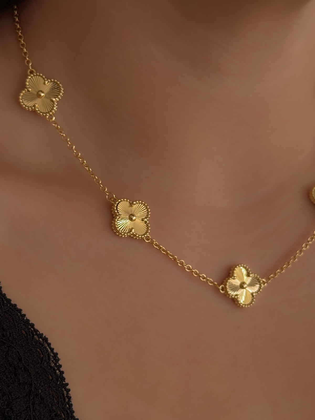COLLAR LAURA