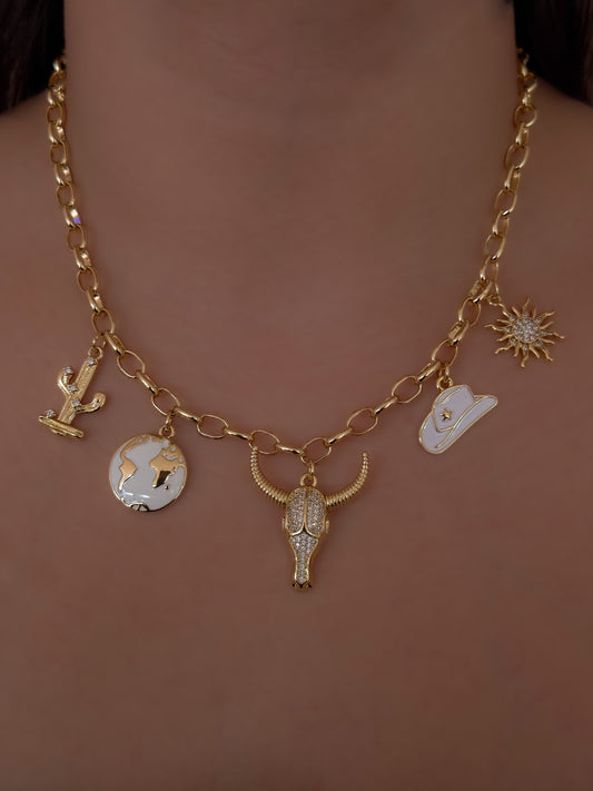 COLLAR WEST
