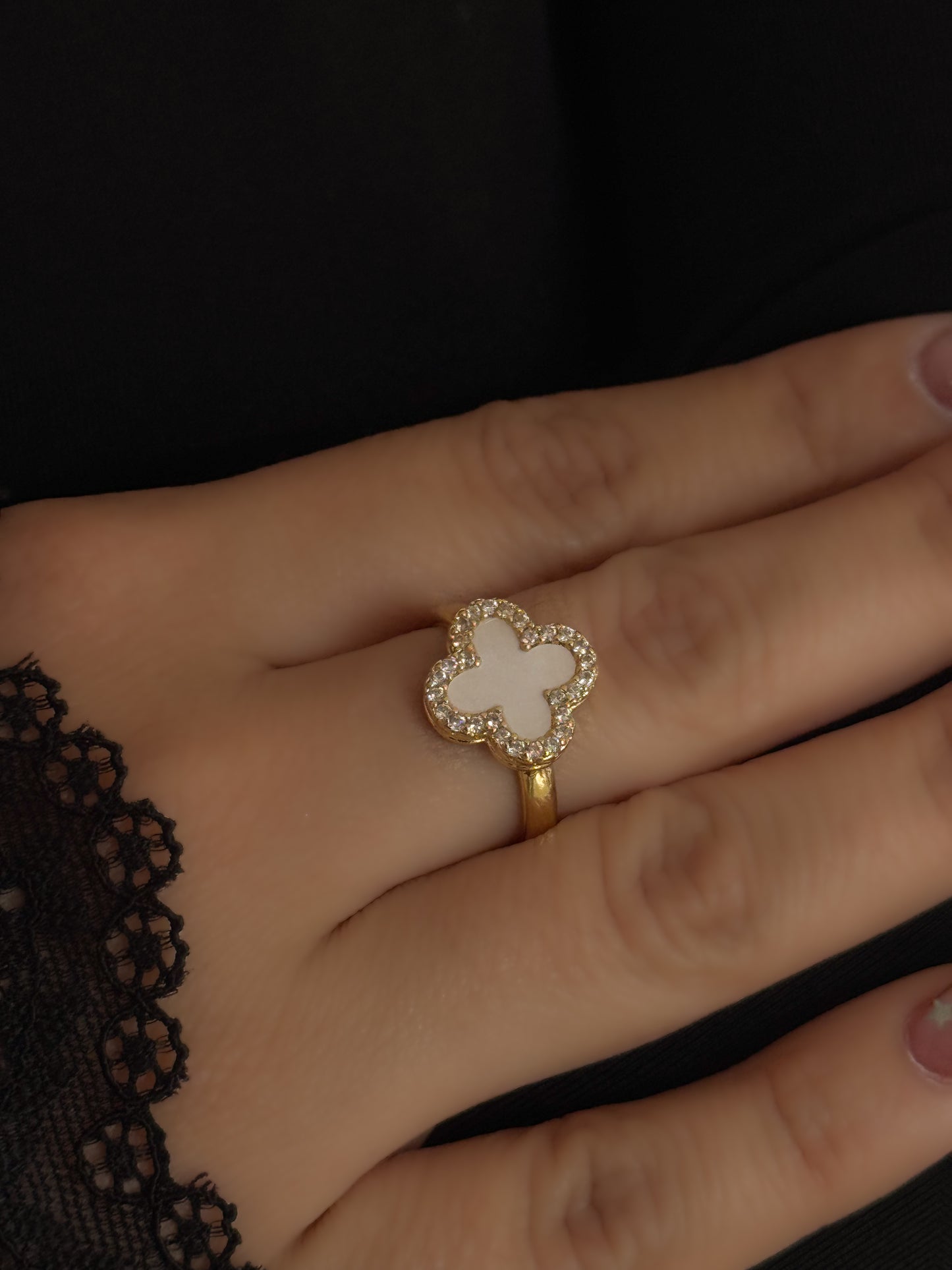 Anillo Dennise