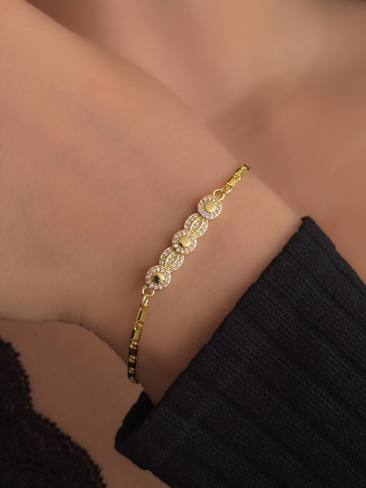 PULSERA JUNE