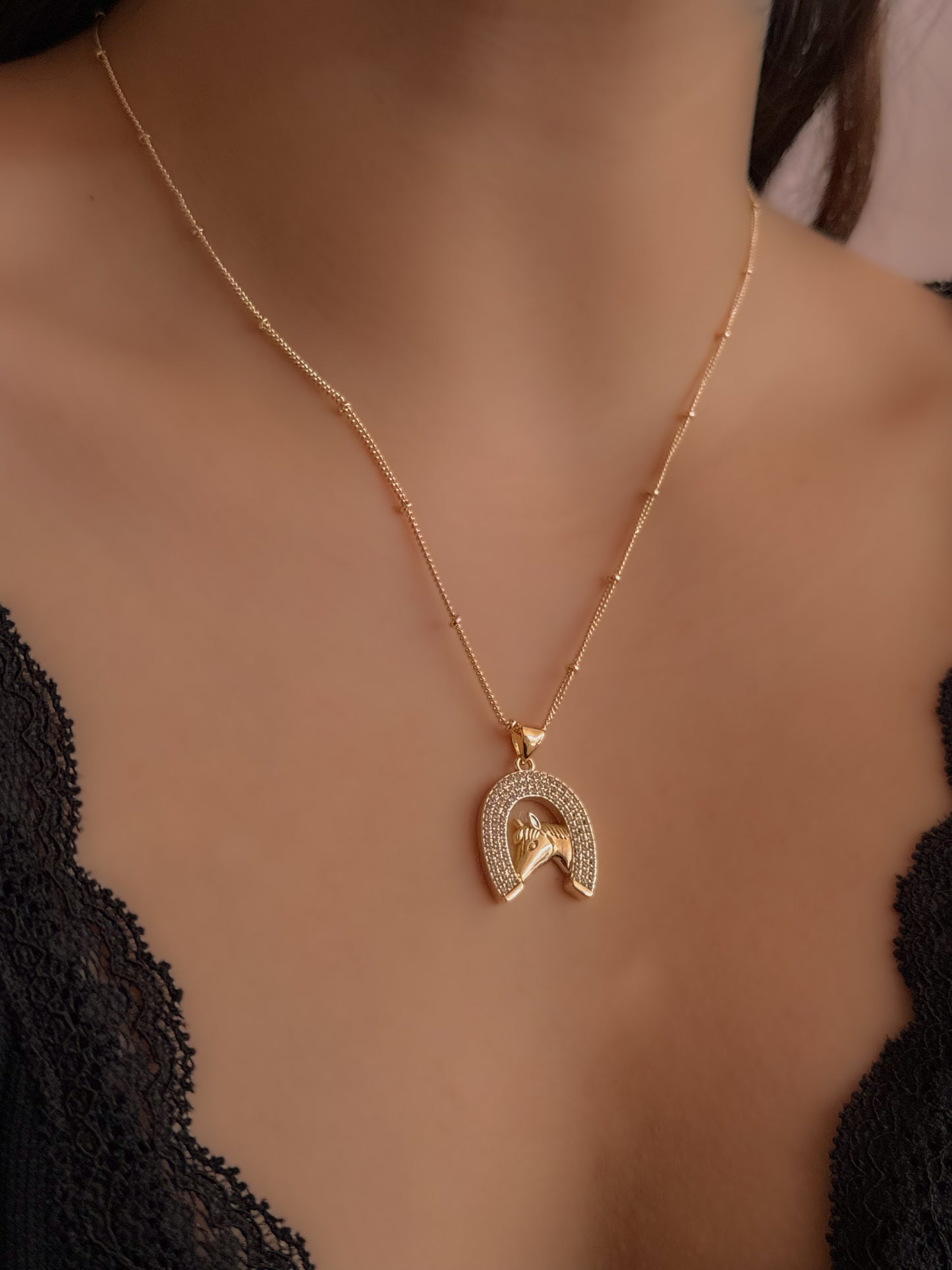 COLLAR HORSE
