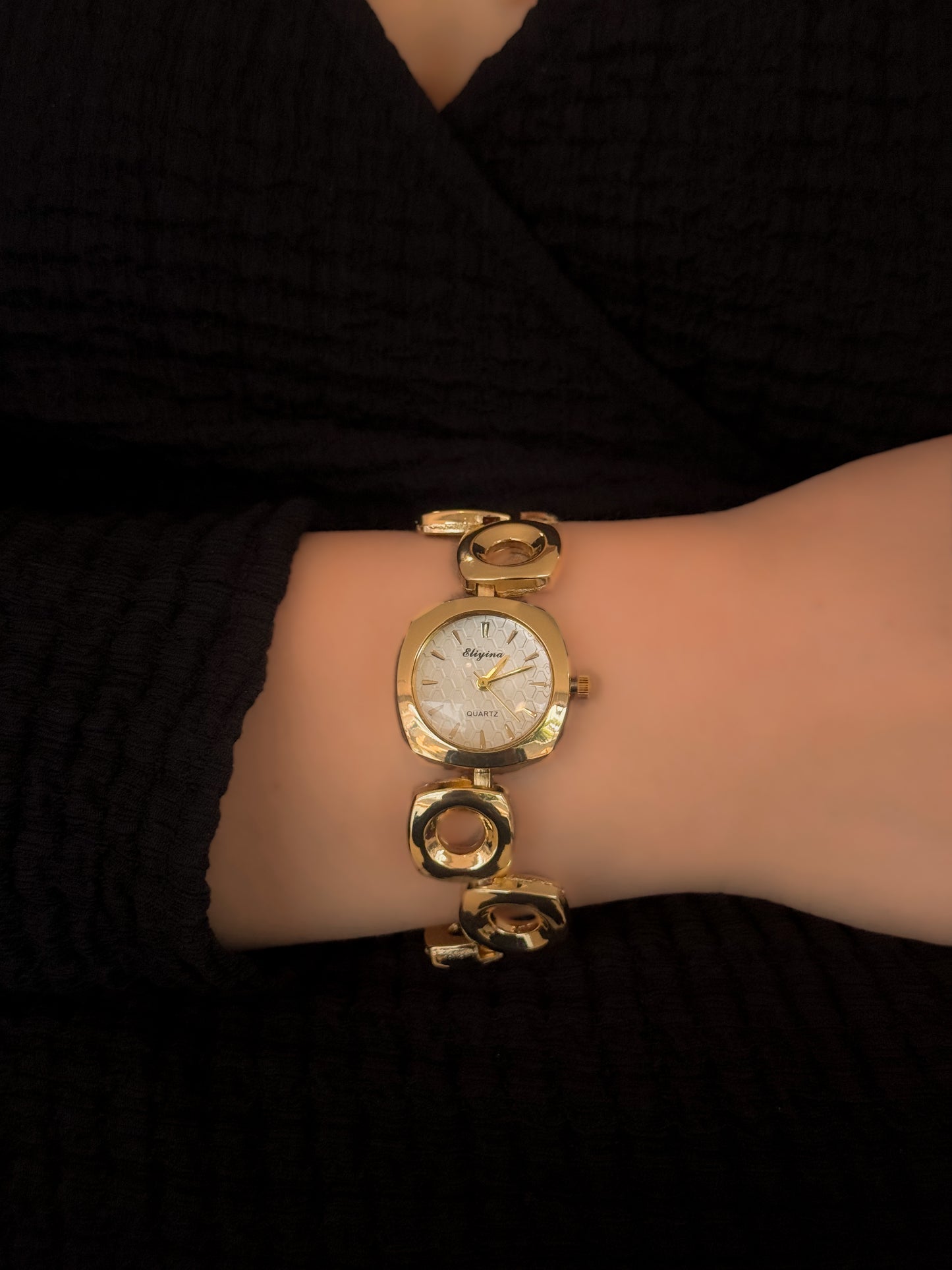 RELOJ SHIRKA (REMATES)